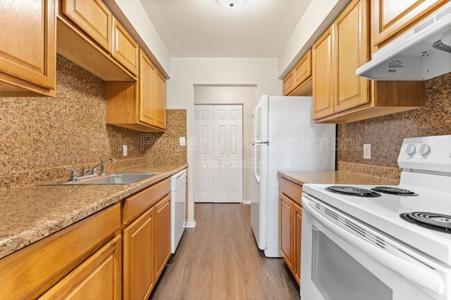Photo - 10045 Groh Rd Unit 42