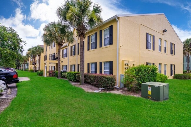 Building Photo - 2059 Dixie Belle Dr Unit 2059G