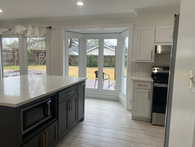 Photo - 5985 Rankin Dr