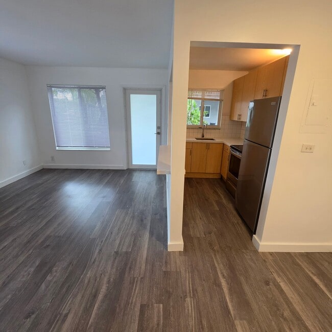 Photo - 1638 Dewey St Unidad 108