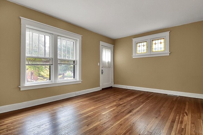 Photo - 7702 Lile Ave Unidad FF