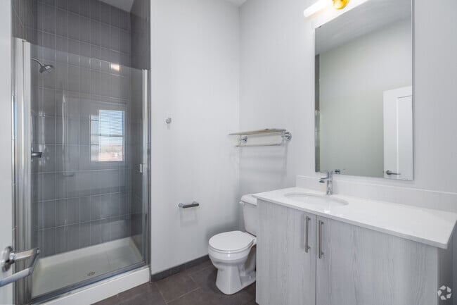 Commissioners B3 - Bathroom 1