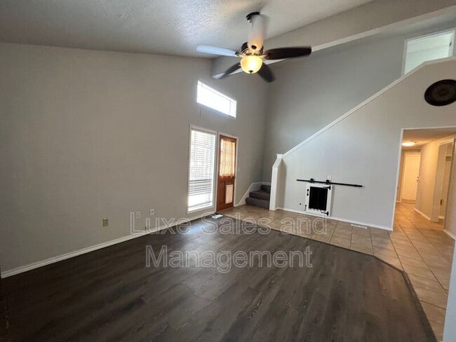 Photo - 2137 Goodrich Dr