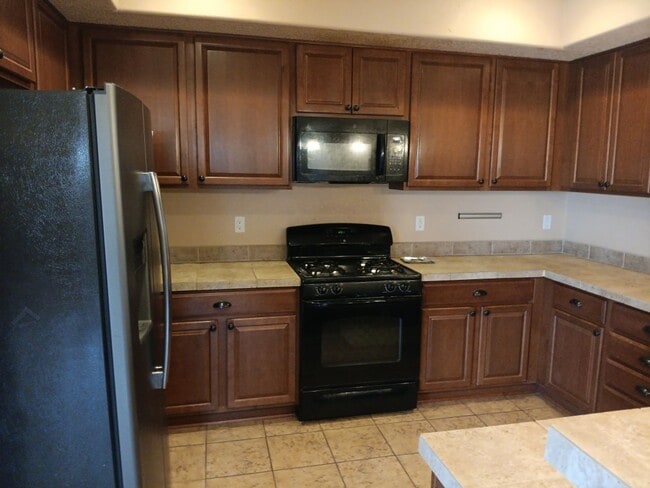 Photo - 4 Bedroom, 2 Bathroom! Lovely Home Coming Soon!