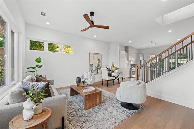 Photo - 1516 Holly Ave