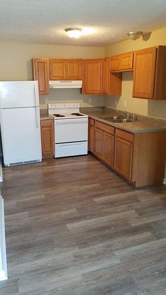 Photo - 2817 Colt Dr NE