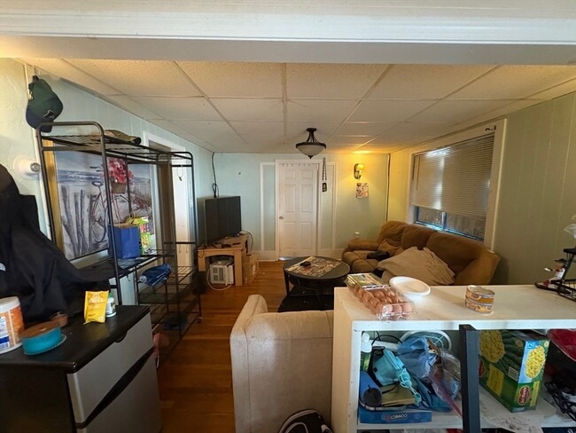 Building Photo - 220 E Eagle St Unit 3