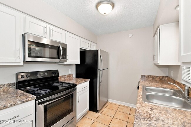 Photo - 6069 Anglia Dr