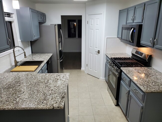 Photo - 9006 Bancroft Trl