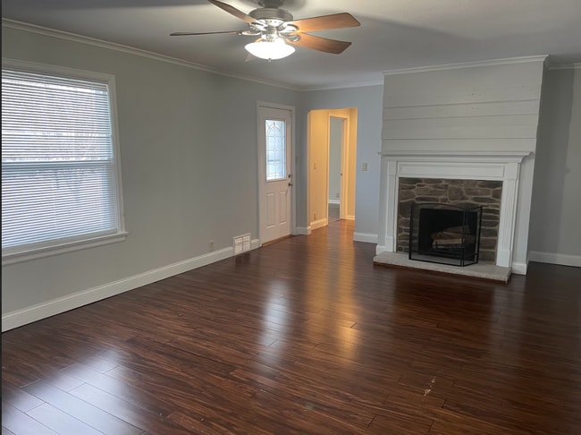 Photo - 282 N Franklin St