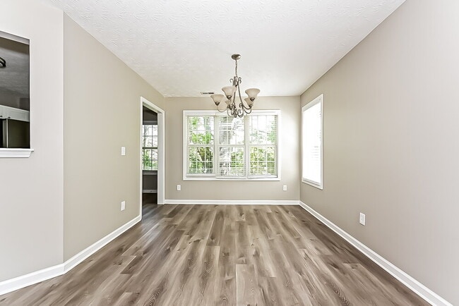 Photo - 216 Rivergate Ct