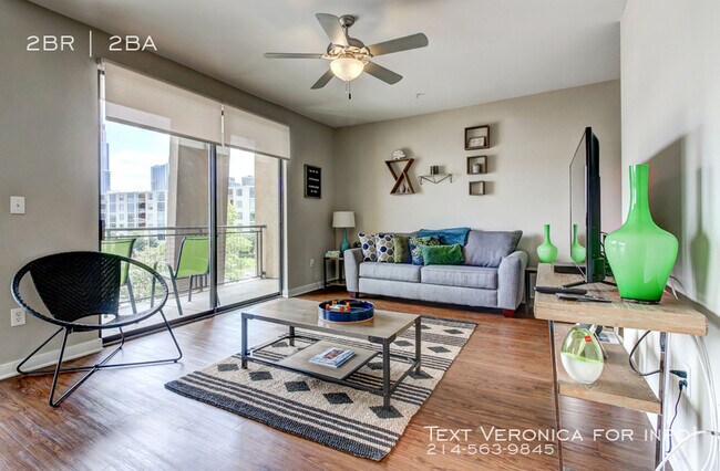 Photo - 305 S Lamar Blvd Unidad 77355-1362