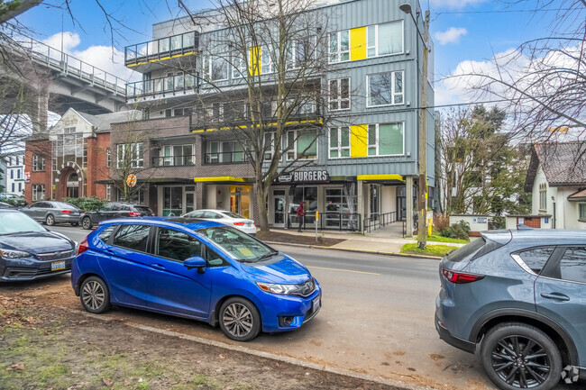 Portal Apartments