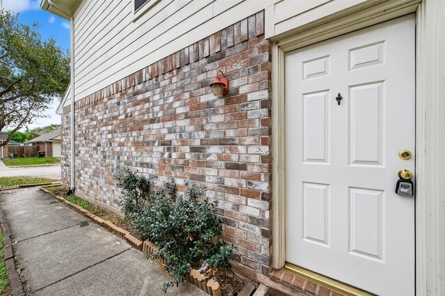 Photo - 6615 Windy River Ln