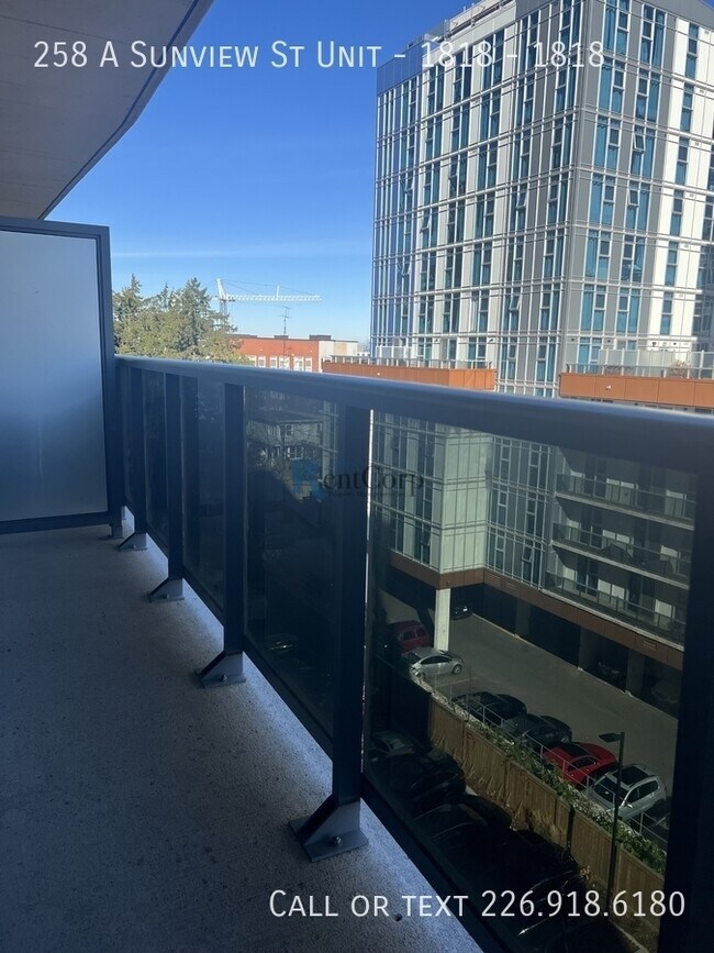 Photo - 258A Sunview St