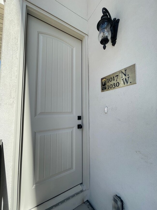 Building Photo - Italian Villages | 3-Bedroom Townhome