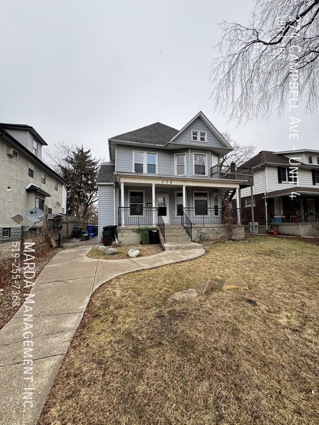 Photo - COZY 1+1 BED/ 1 BATH UPPER UNIT WEST END INCLUSIVE $500 SIGNING BONUS! Unit 4