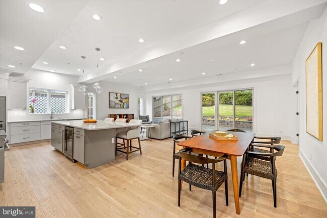Photo - 8609 Woodbrook Ln