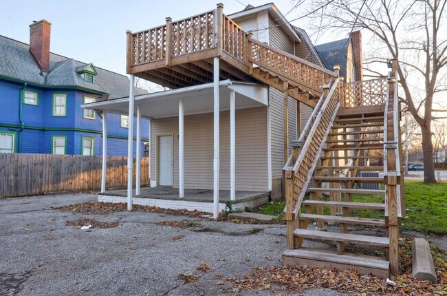 Photo - 1610 Court St Apartamento Unidad 2