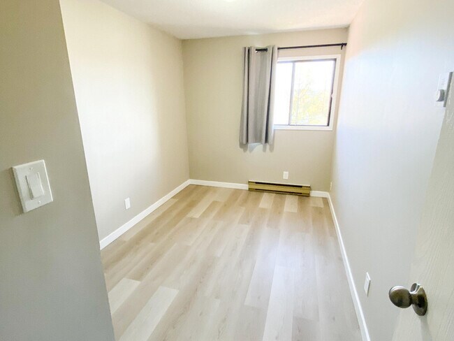 Photo - West Pine Apartments