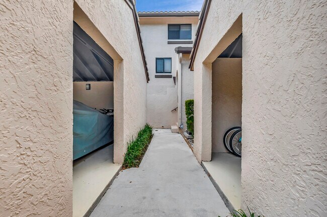 Photo - 210 Captains Walk Unit 715