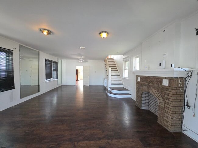 Photo - 346 N Delaware Ave