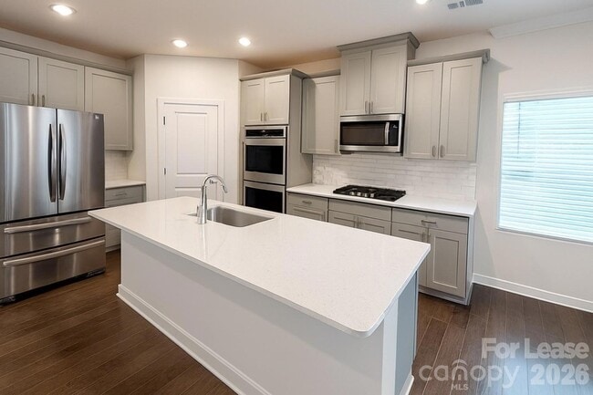 Photo - 826 Windage Wy