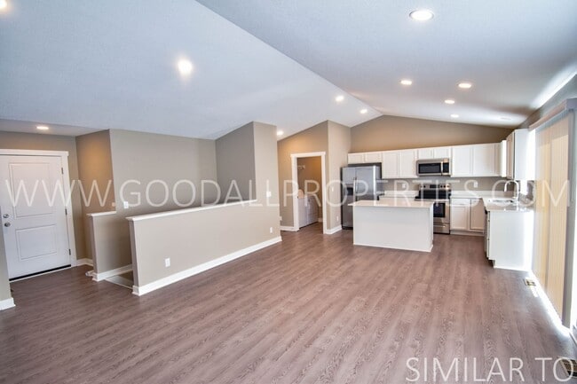 Photo - Must see this 4 Bedroom Walkout Ranch Style in Desoto