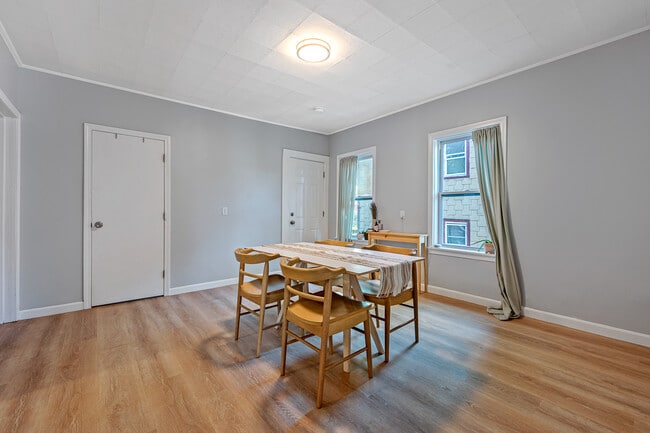 Photo - 30 Hooper St Unit 2