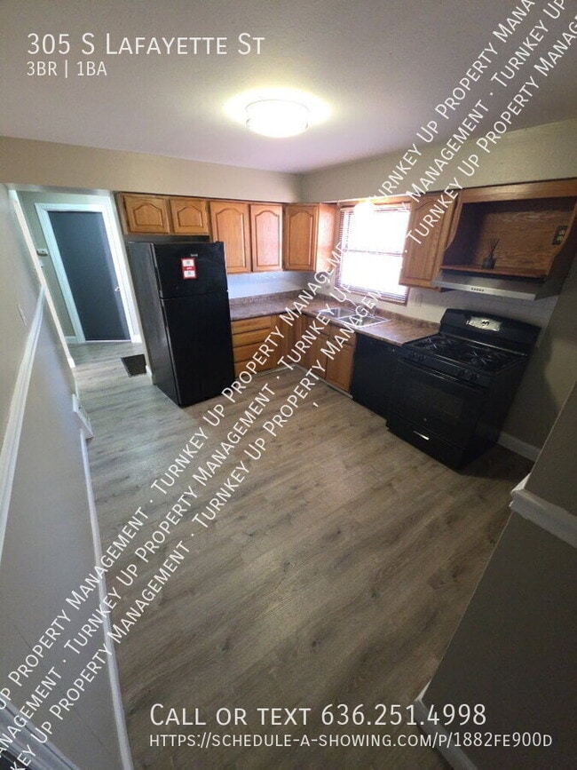 Photo - 305 S Lafayette St