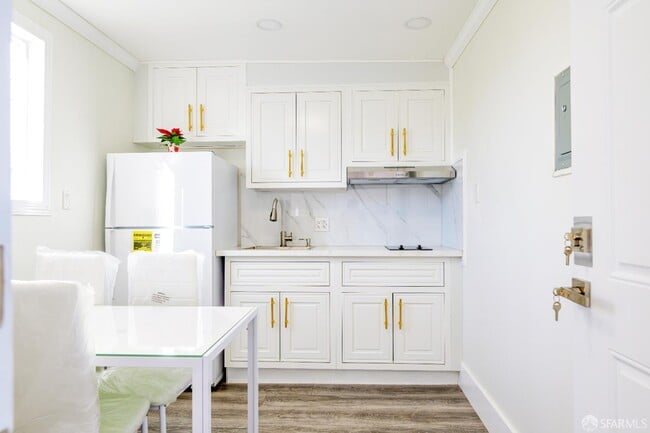 Photo - 2371 30th Ave