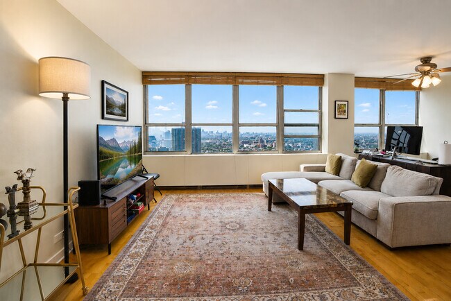 Photo - 655 W Irving Park Rd Unit 4403