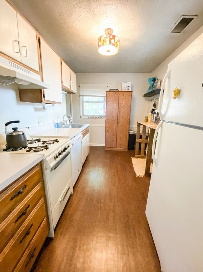 Photo - 3 Bedroom 1 Bath House with Beautiful Scenery