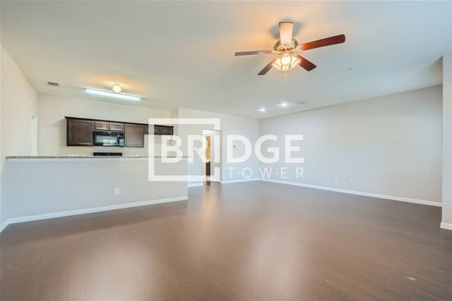 Photo - 1428 Lakecrest Ln