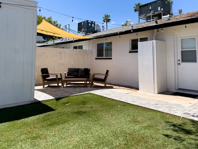 Private fenced back yard - 4615 N 14th St Unit A