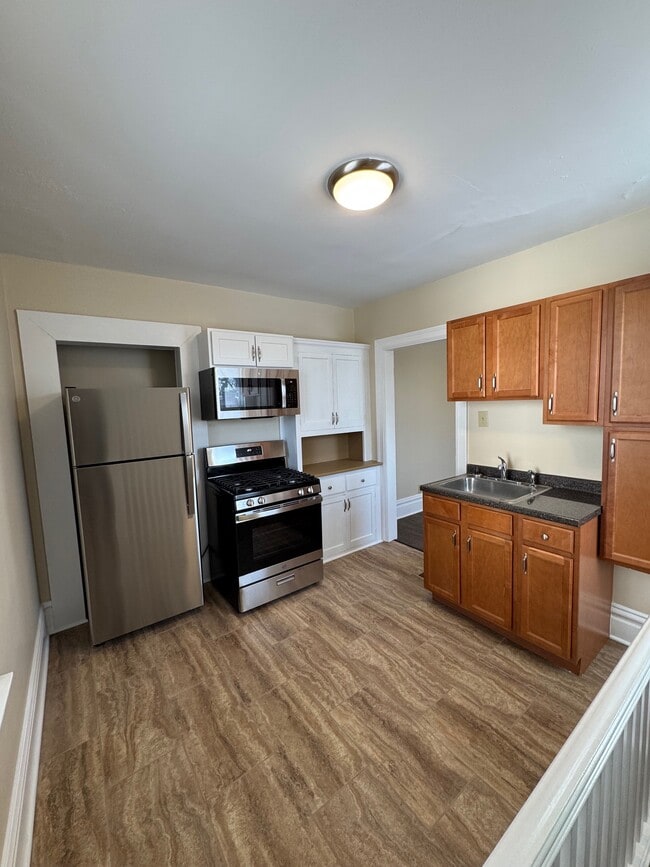 Photo - 442 Oneida St Unit #2