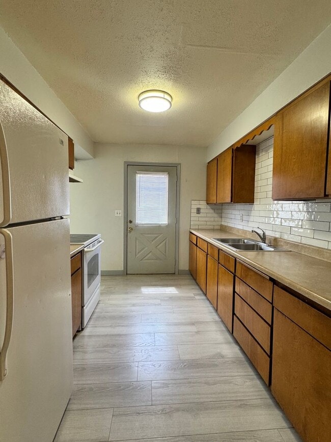 Photo - d1606 Unit 2