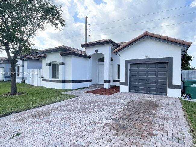 Building Photo - 13421 SW 280th Terrace