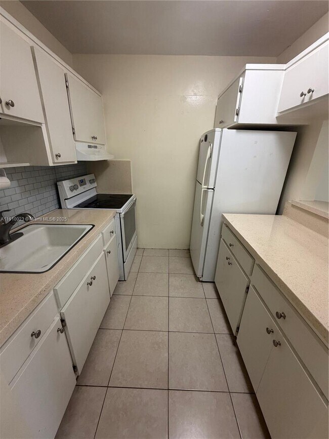 Photo - 2838 Madison St Unit 28