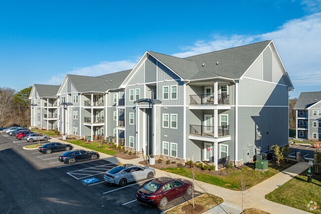 Jewel at Summit Pointe - The Jewel Summit Pointe