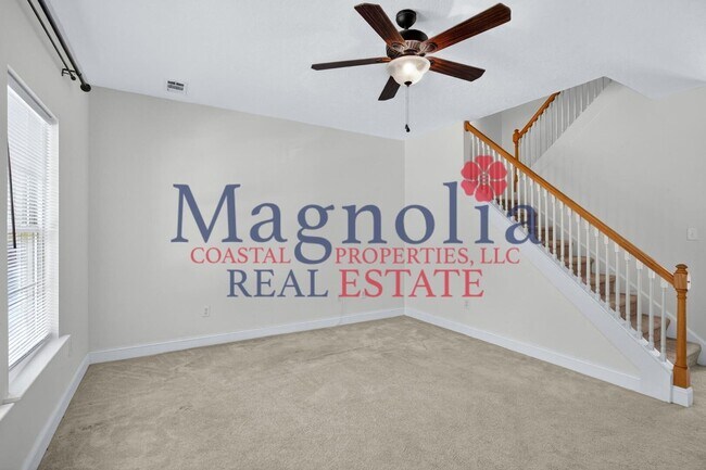 3 bedroom, 2 1/2 bathroom Townhome in Richmond Hill