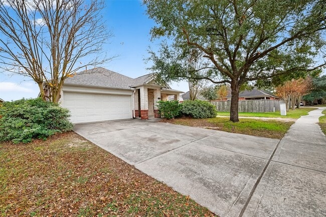 Building Photo - 2114 Thorn Berry Creek Ln