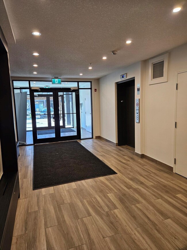 Photo - 2 Bed 2 Bath Unit in Calgary, AB Unit 2411