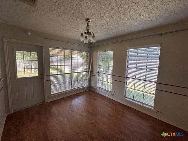 Photo - 309 Spur Dr