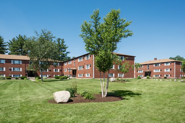 Brook Village West