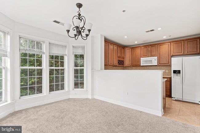 1002 Elmcroft Blvd Unit 203