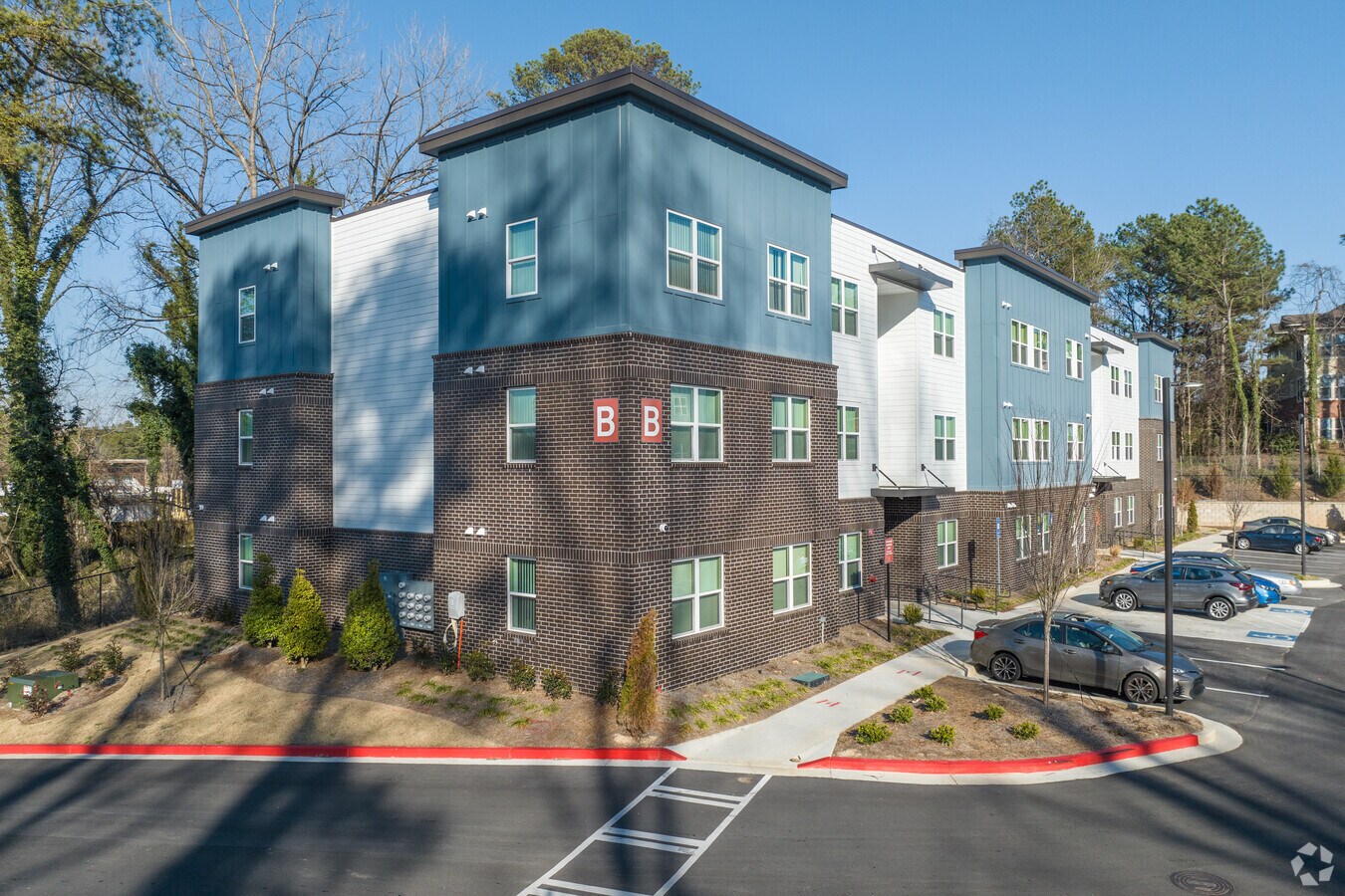 Photo - Hamilton Hills Apartments