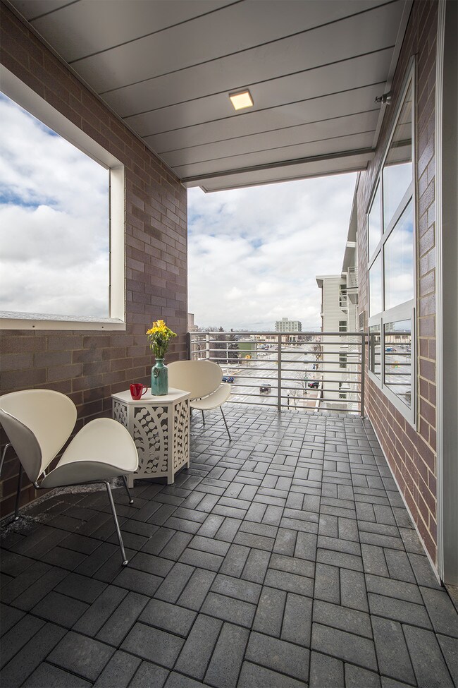 Outdoor Patios and Balconies - Eight55 Apartments