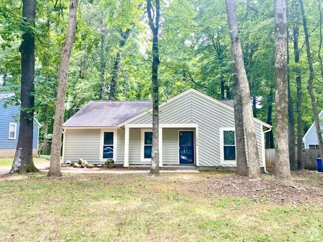Building Photo - Mint Hill ranch - 3 bed, 2 bath with large... Rental