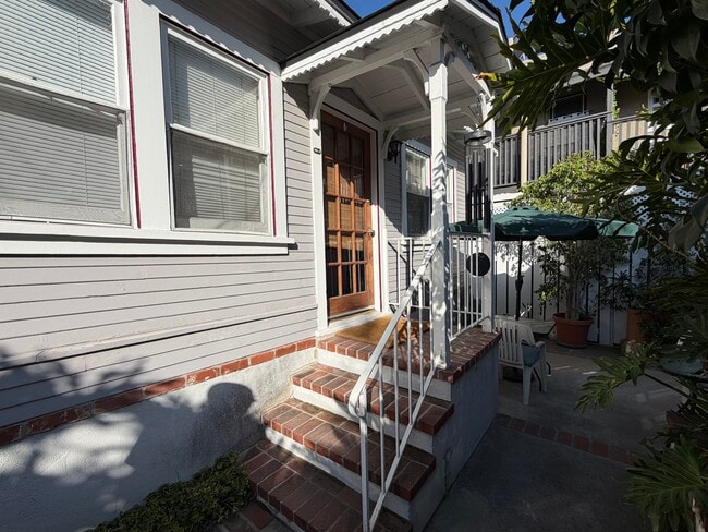 Photo - 815 14th St Unit 815 B Cottage